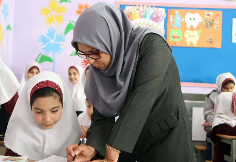 ساعت کار معلمان مدارس غیردولتی ۳۰ ساعت در هفته ساعت کار معلمان مدارس غیردولتی ۳۰ ساعت در هفته
