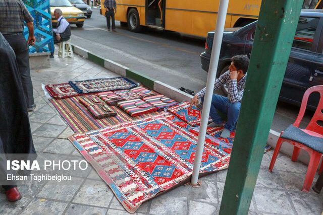 دستفروشان می‌توانند با اخذ مجوز بیمه شوند