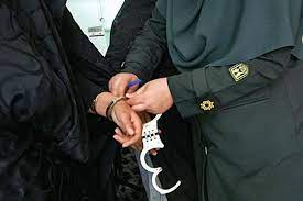 دستگیری زنی که با موتور تریاک‌فروشی می‌کرد