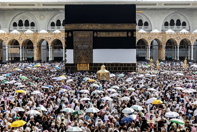 مرگ بیش از ۱۳۰۰ نفر در حج امسال