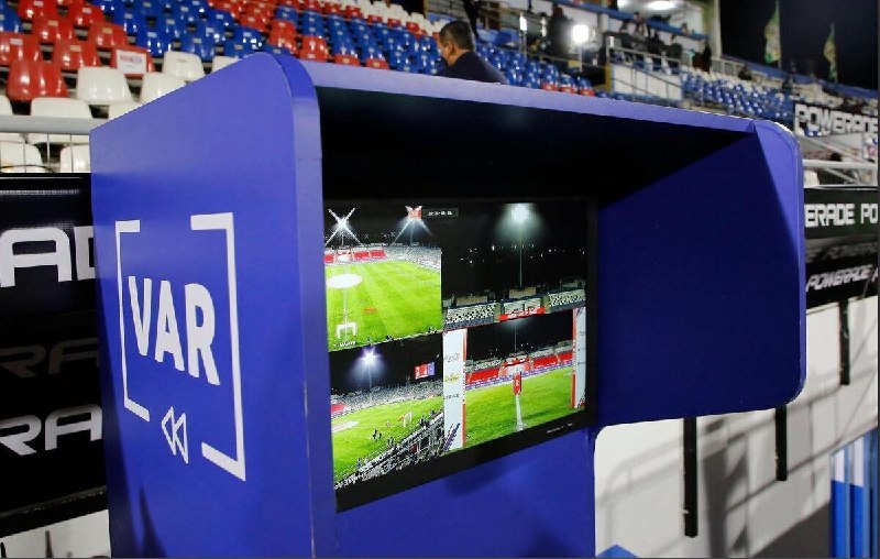 تا ۱۵ شهریور VAR نیاوریم باید در کشور دیگری بازی کنیم