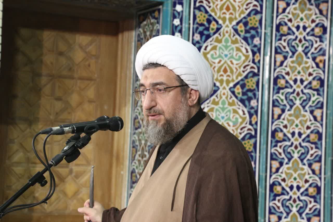 امام جمعه تبریز: به اختلافات قومی و مذهبی در کشور دامن نزنید