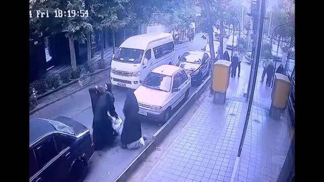واکنش پلیس به درگیری چند مامور زن با دختری بر سر حجاب واکنش پلیس به درگیری چند مامور زن با دختری بر سر حجاب