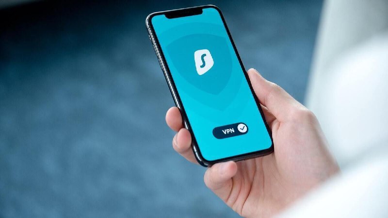 وزیر ارتباطات: فیلترینگ در وضعیت فعلی به نفع هیچکس