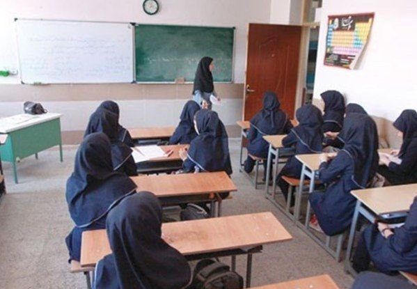 مجموع نمرات دانش‌آموزان مدارس دولتی‌ بیشتر از غیردولتی‌ها شدرییس
