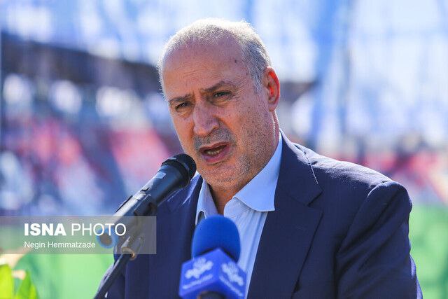 واکنش  تاج به امتناع رقیب هندی تراکتور از