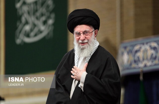 رهبر انقلاب: تنها راه پایان جنگ در منطقه کم شدن شرّ آمریکا است