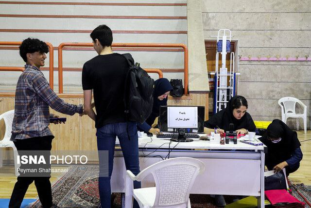 رئیس صندوق رفاه؛ شرط معدل از وام‌های دانشجویی حذف شد