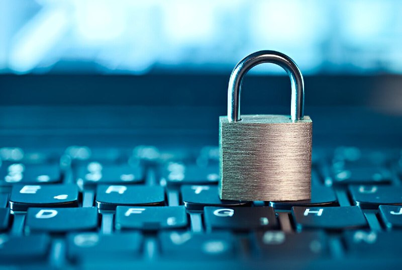 هاشمی: موضوع فیلترینگ با جدیت در دستور کار است