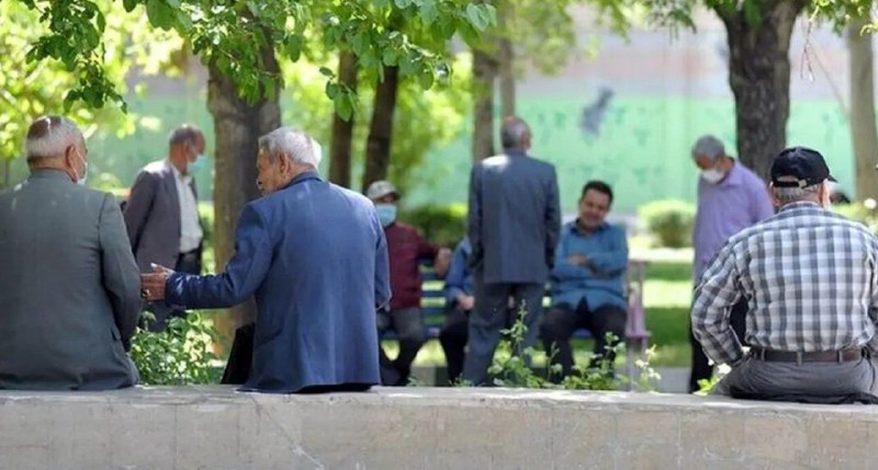 وزیر رفاه: بازنشستگان نگران اتمام زمان بیمه تکمیلی نباشند