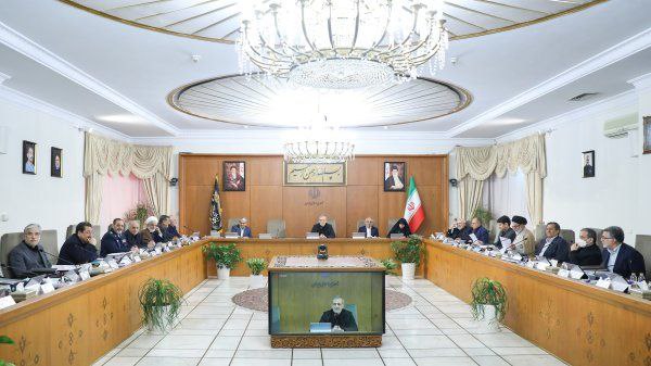 پزشکیان: استاندار جدید آذربایجان غربی به دریاچه ارومیه رسیدگی