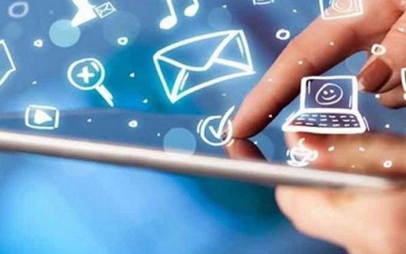 وزیر ارتباطات: رفع فیلترینگ همه پلتفرم‌ها در دستور کار است