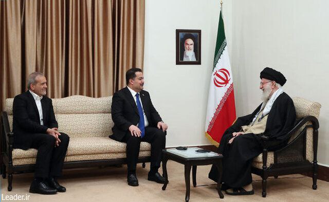 رهبر انقلاب: باید در مقابل اشغالگری آمریکایی‌ها در عراق ایستاد