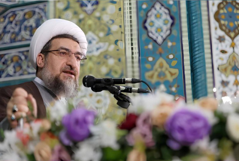 امام جمعه تبریز از جوانان عذرخواهی کرد