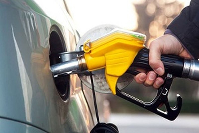 سال آینده ، قیمت بنزین افزایش نمی‌یابد