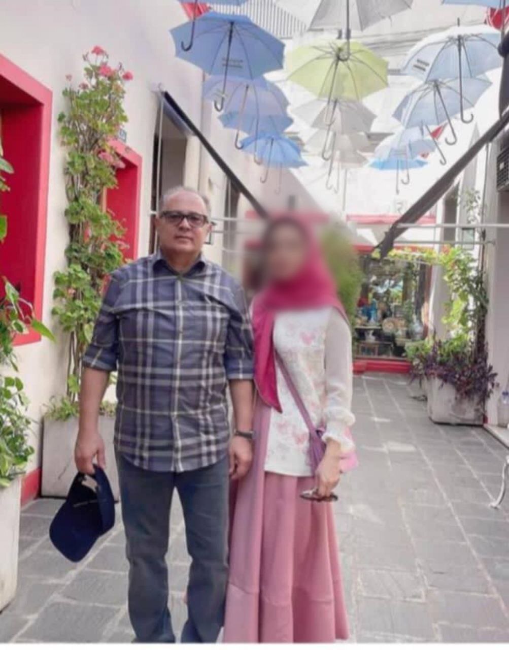 ادعای خبرگزاری فارس درباره سفر پرحاشیه معاون پزشکیان